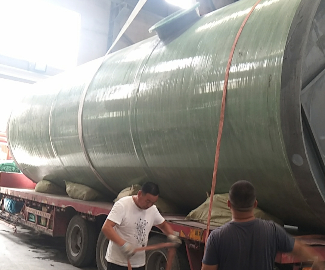 湖南一體化泵站項(xiàng)目發(fā)貨現(xiàn)場(chǎng)(孝感東山頭廠房) 湖南一體化泵站項(xiàng)目發(fā)貨現(xiàn)場(chǎng)(孝感東山頭廠房)